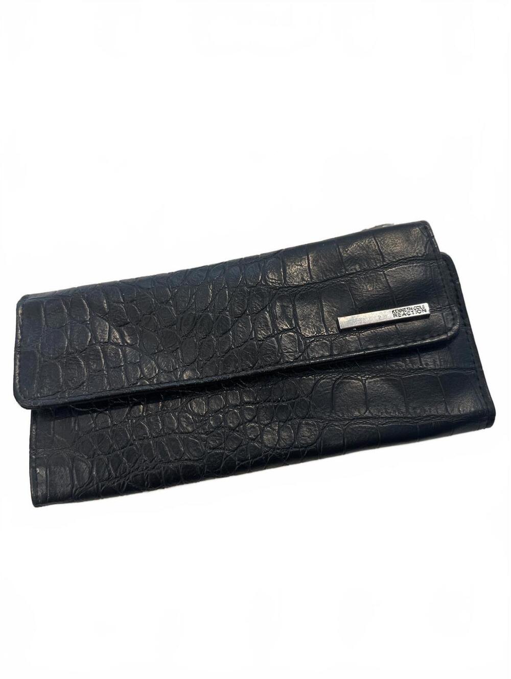 Reaction Kenneth Cole Black Alligator Leather Pink Lining